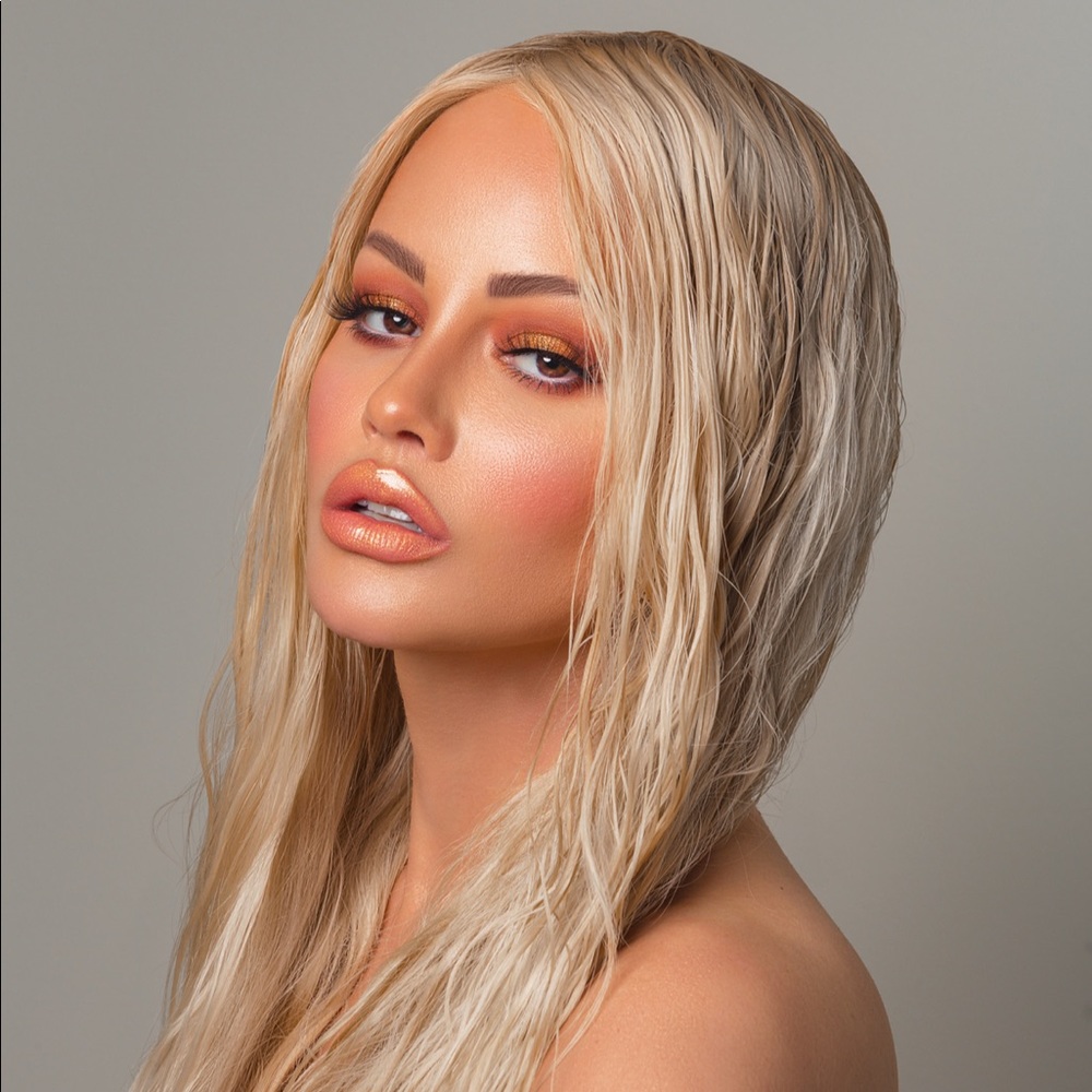 Diamond Babe - Picture 2 of 4